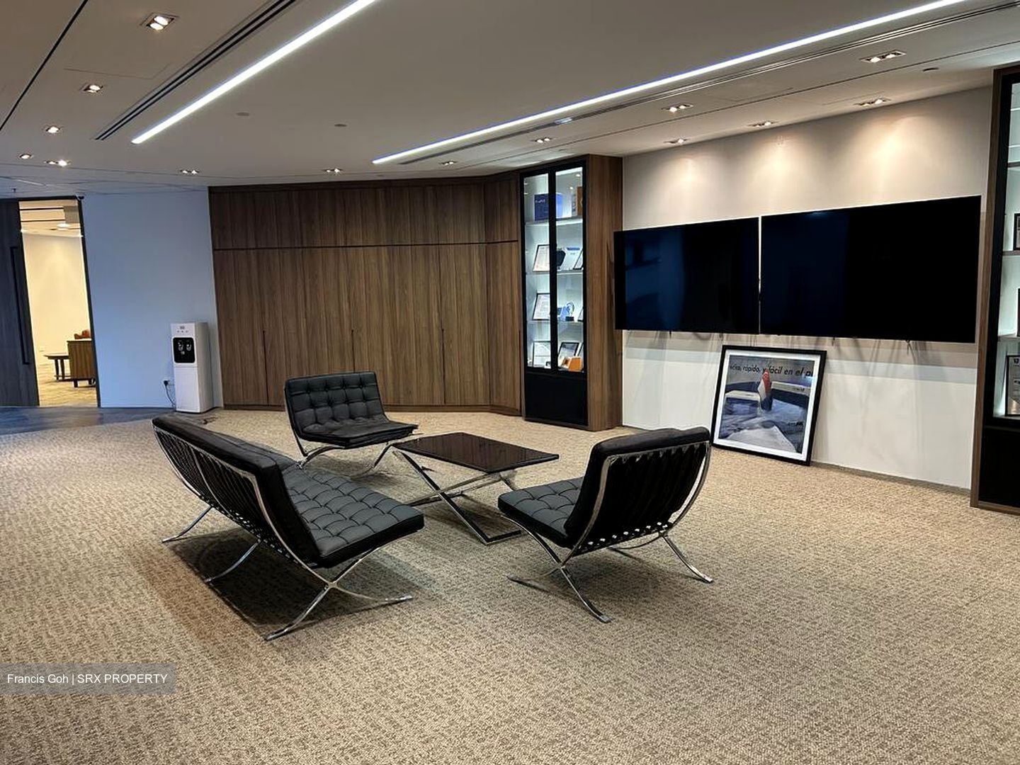 Valley Point (D10), Office #499481781